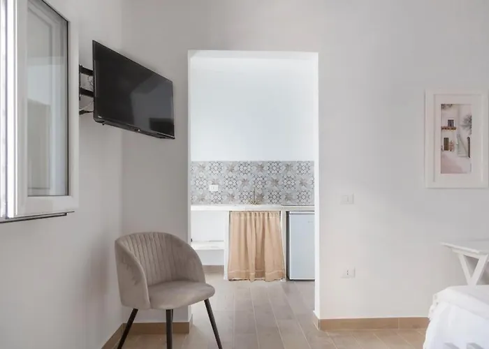 Lovin Puglia Vacation 3* Bari